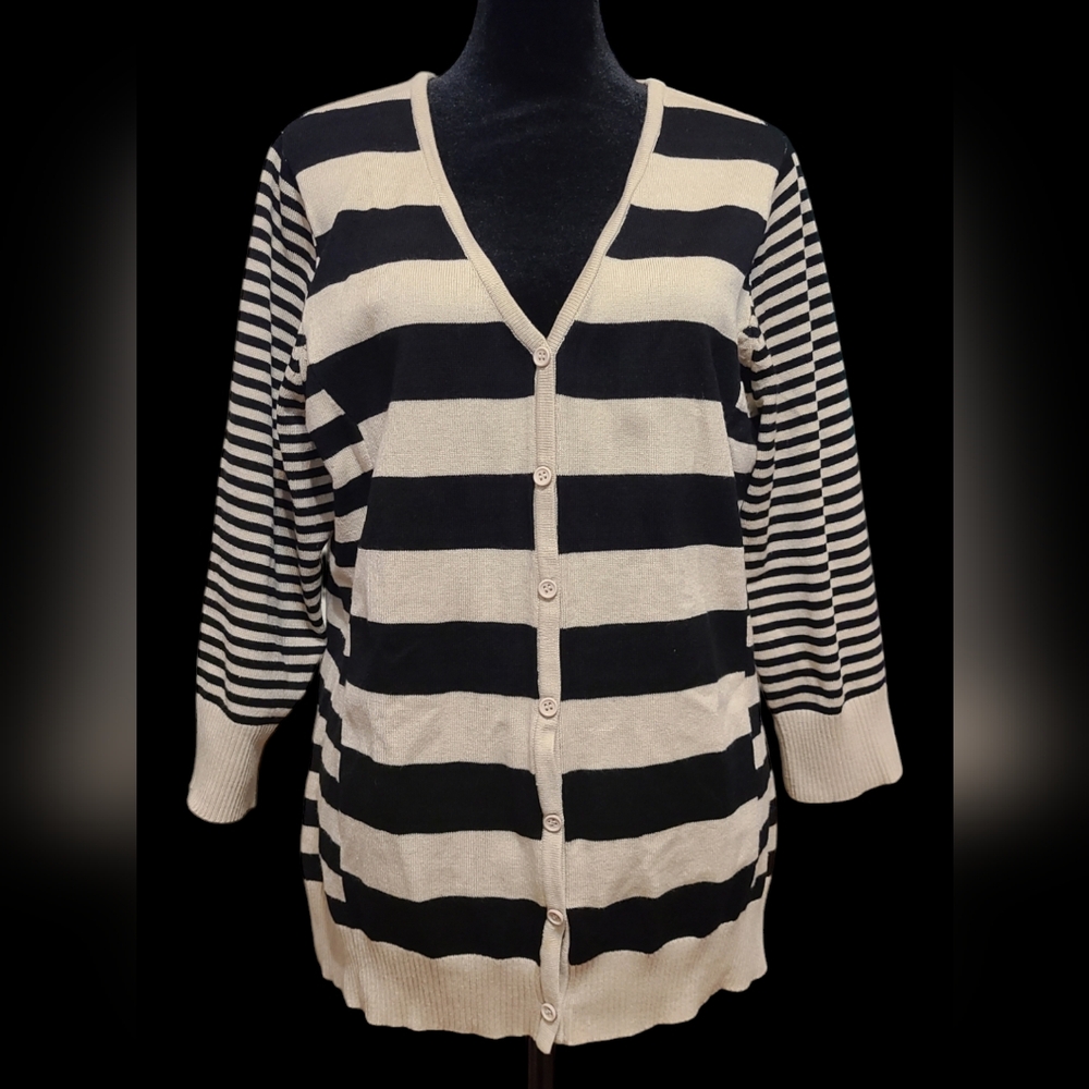 Kim Rogers size L black/tan sweater